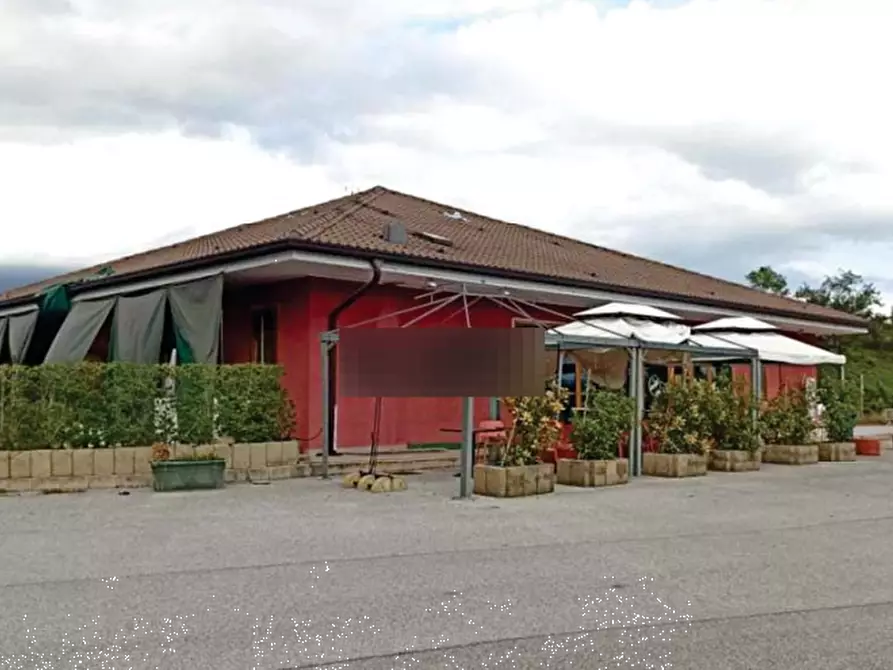Immagine 7 di Negozio in vendita  in Via Feltrina a Pederobba