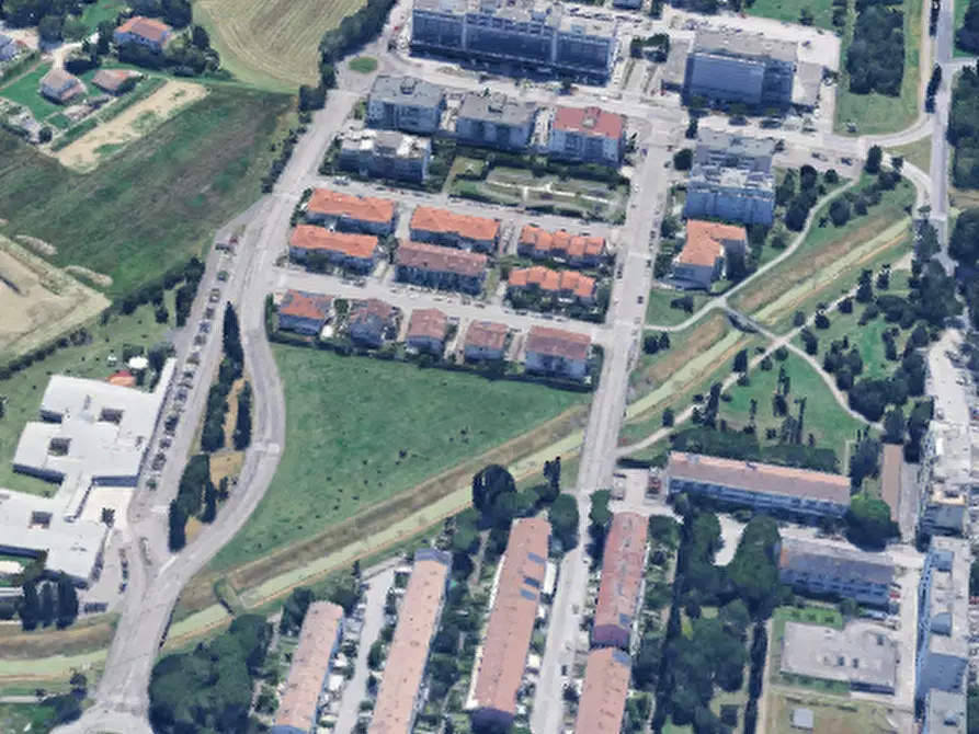 Immagine 11 di Villetta a schiera in vendita  in Via Gaudì  a Ravenna