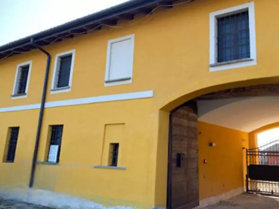 Immagine 8 di Stabile in vendita  in Strada di Sopra  a Vigevano