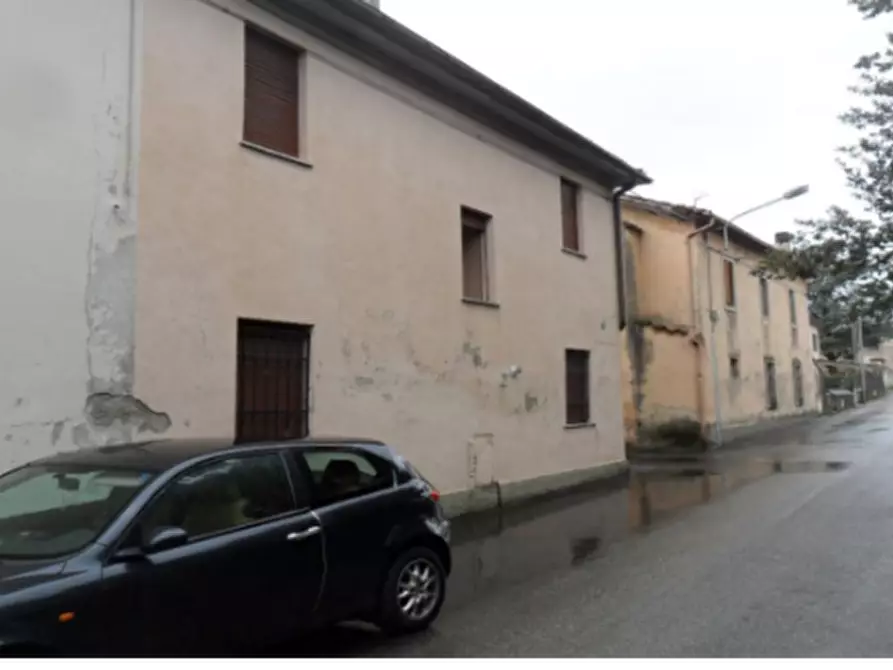 Immagine 3 di Porzione di casa in vendita  in Via Frassinelli  a Vittorio Veneto