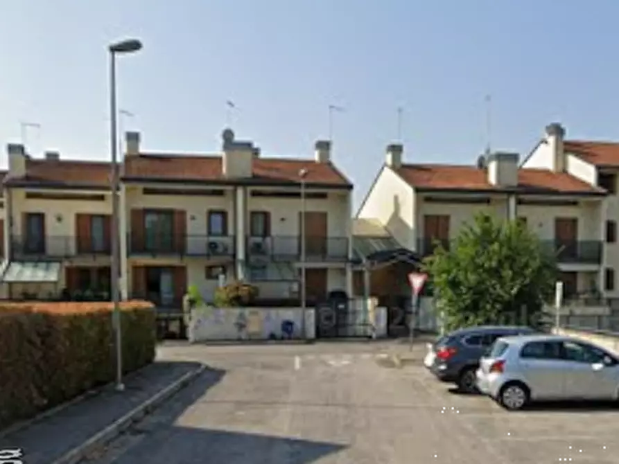 Immagine 9 di Villetta a schiera in vendita  in Via Ragazzi del '99 a Treviso
