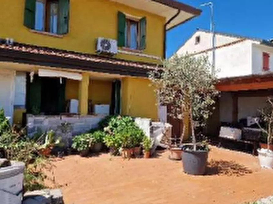 Immagine 8 di Appartamento in vendita  in Via Boschi a Paese