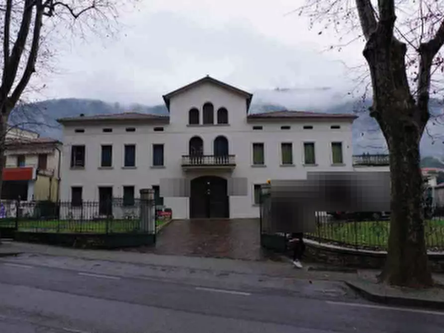 Immagine 1 di Magazzino in vendita  in Viale Giuseppe Mazzini a Valdobbiadene