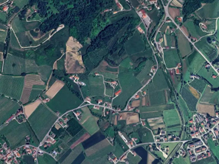 Immagine 20 di Terreno agricolo in vendita  in Via Pra' da Forno a Cappella Maggiore