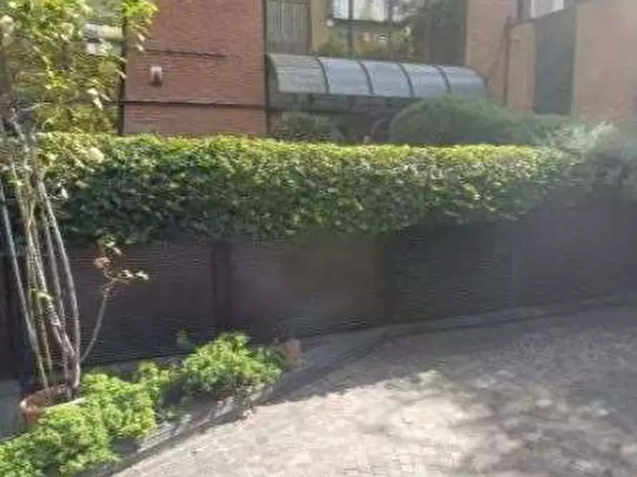 Immagine 3 di Garage in vendita  in Via Principi d’Acaja a Torino