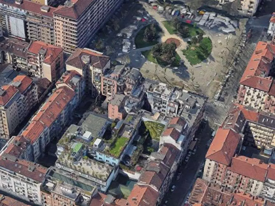 Immagine 9 di Garage in vendita  in Via Principi d’Acaja a Torino