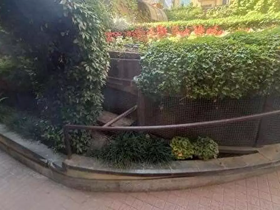 Immagine 15 di Garage in vendita  in Via Principi d’Acaja a Torino