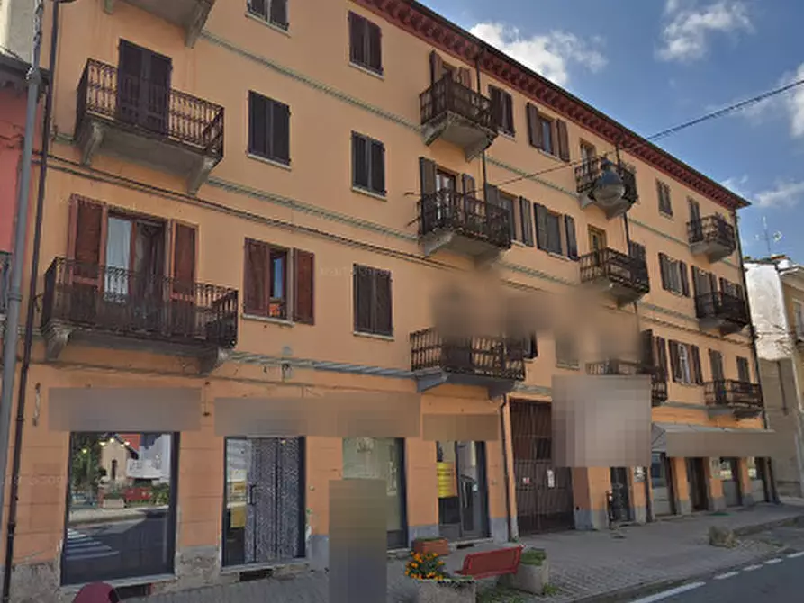 Immagine 12 di Appartamento in vendita  in Via Torino a Cuorgnè