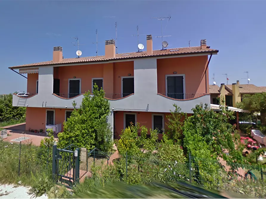 Immagine 5 di Appartamento in vendita  in Via Sardegna a San Costanzo