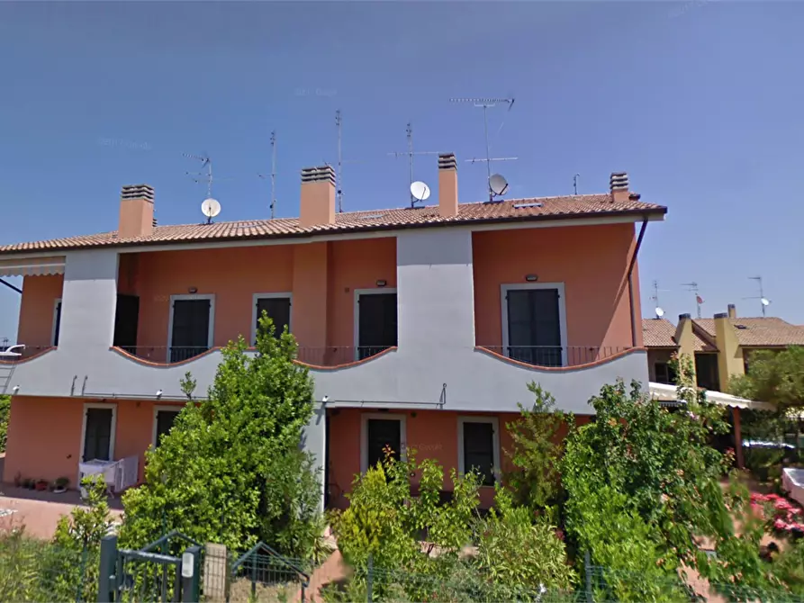 Immagine 7 di Appartamento in vendita  in Via Sardegna a San Costanzo