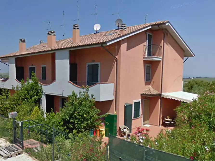 Immagine 9 di Appartamento in vendita  in Via Sardegna a San Costanzo