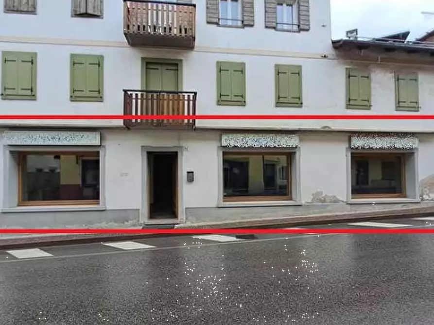 Immagine 1 di Negozio in vendita  in Via Corte a Auronzo Di Cadore