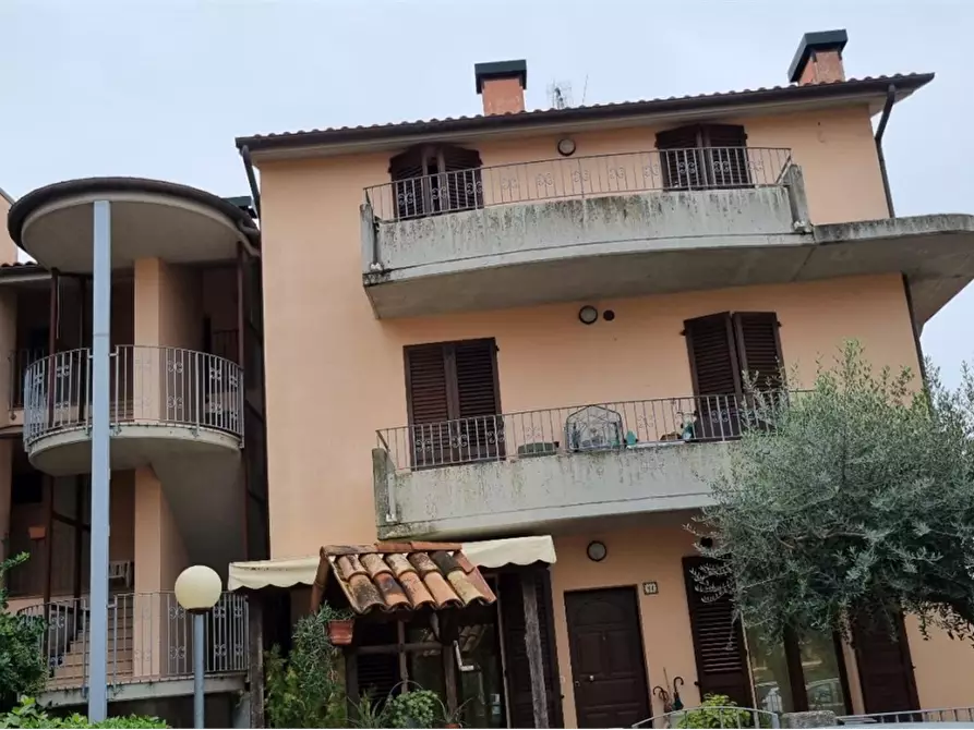 Immagine 3 di Appartamento in vendita  in Via dei Cartaginesi a Colli Al Metauro