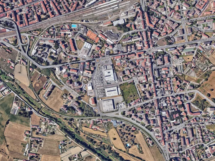 Immagine 2 di Posto auto in vendita  in Via Bra a Asti