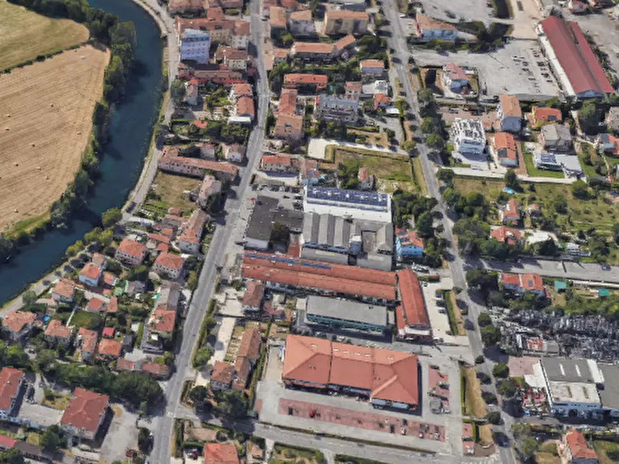 Immagine 15 di Garage in vendita  in Viale Quattro Novembre a Treviso