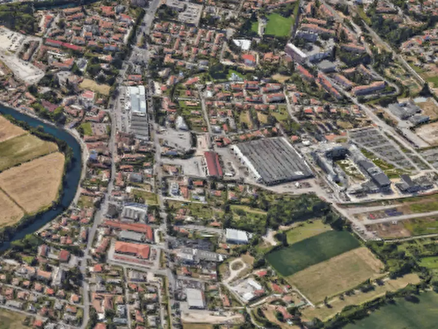 Immagine 21 di Garage in vendita  in Viale Quattro Novembre a Treviso