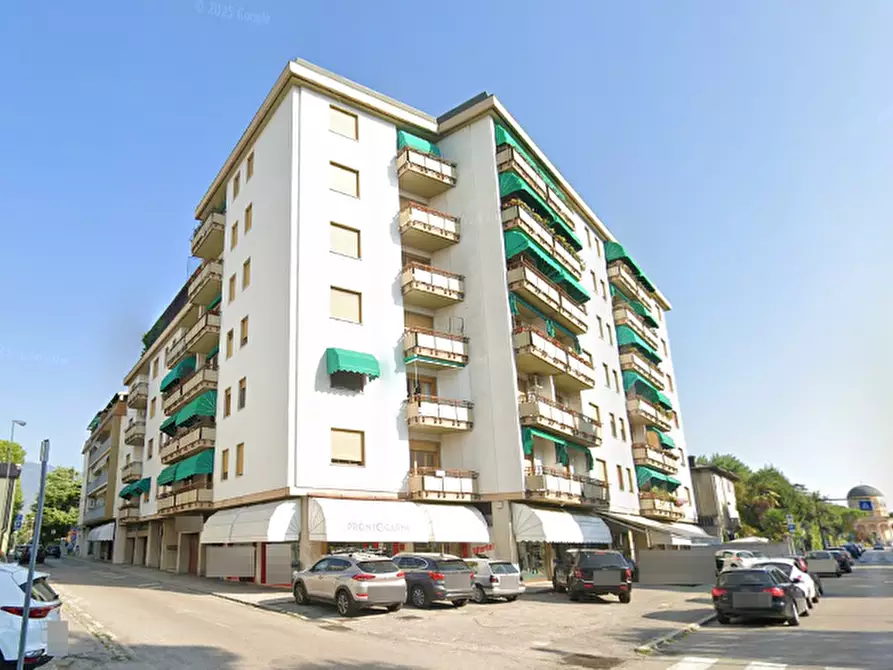 Immagine 7 di Appartamento in vendita  in Viale Pietro Zancanaro a Sacile
