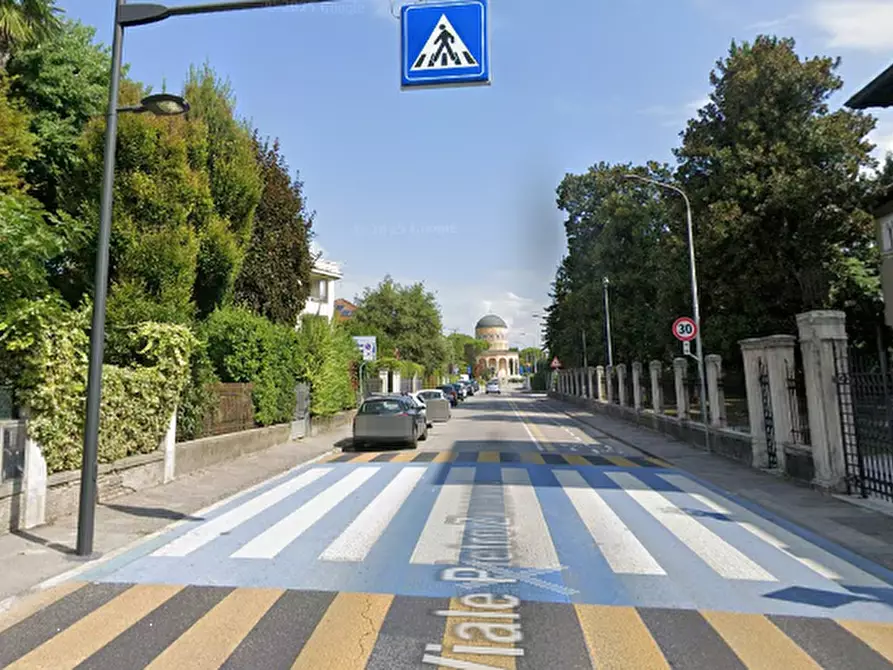 Immagine 17 di Appartamento in vendita  in Viale Pietro Zancanaro a Sacile