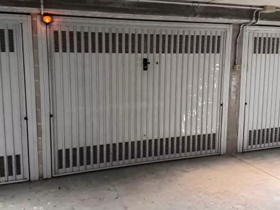 Immagine 6 di Garage in vendita  in Viale Quattro Novembre a Treviso