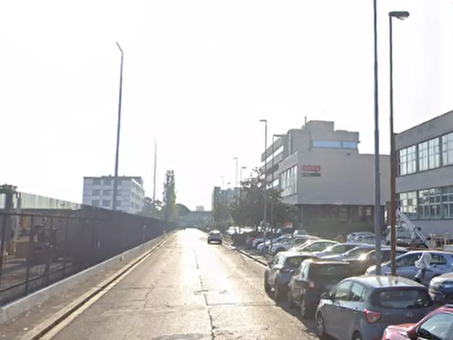 Immagine 6 di Ufficio in vendita  in Via Tevere  a Sesto Fiorentino