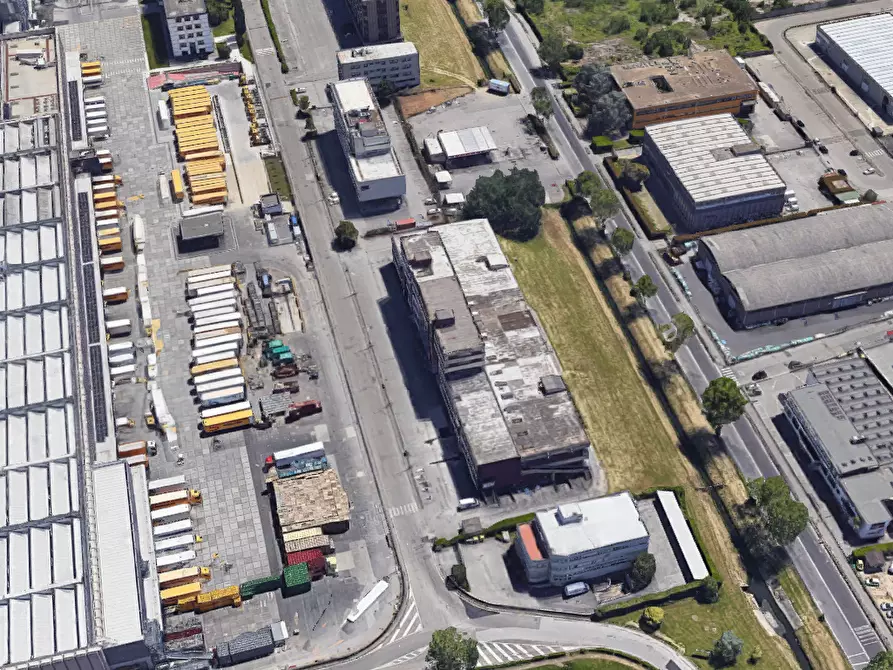 Immagine 12 di Ufficio in vendita  in Via Tevere  a Sesto Fiorentino