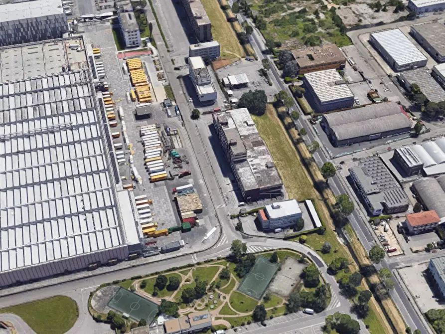 Immagine 13 di Ufficio in vendita  in Via Tevere  a Sesto Fiorentino