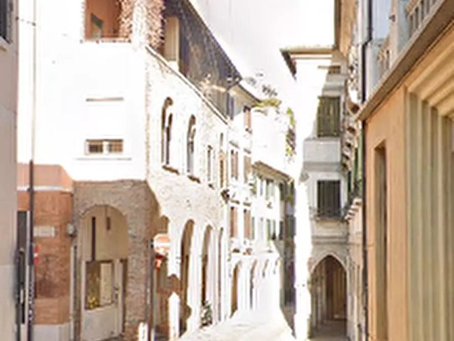 Immagine 11 di Appartamento in vendita  in Via Avogari a Treviso