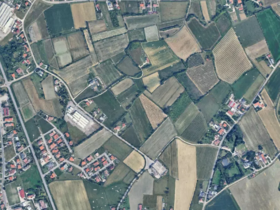 Immagine 3 di Terreno agricolo in vendita  in Via Ambrosoni a Pasiano Di Pordenone