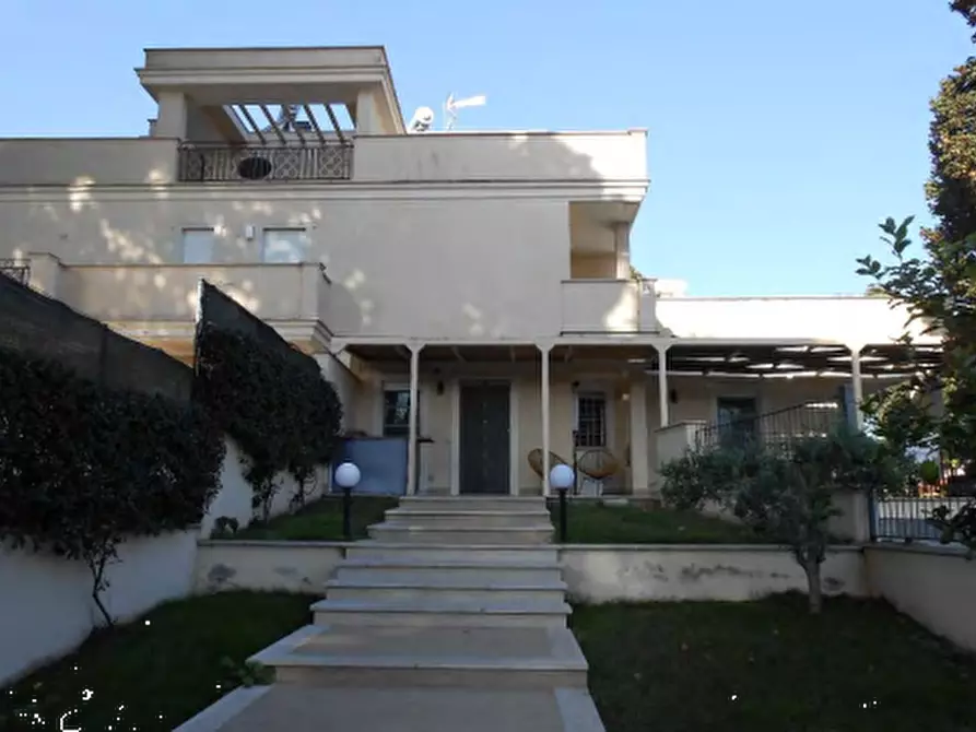 Immagine 1 di Appartamento in vendita  in Via Achille Grandi a Genzano Di Roma