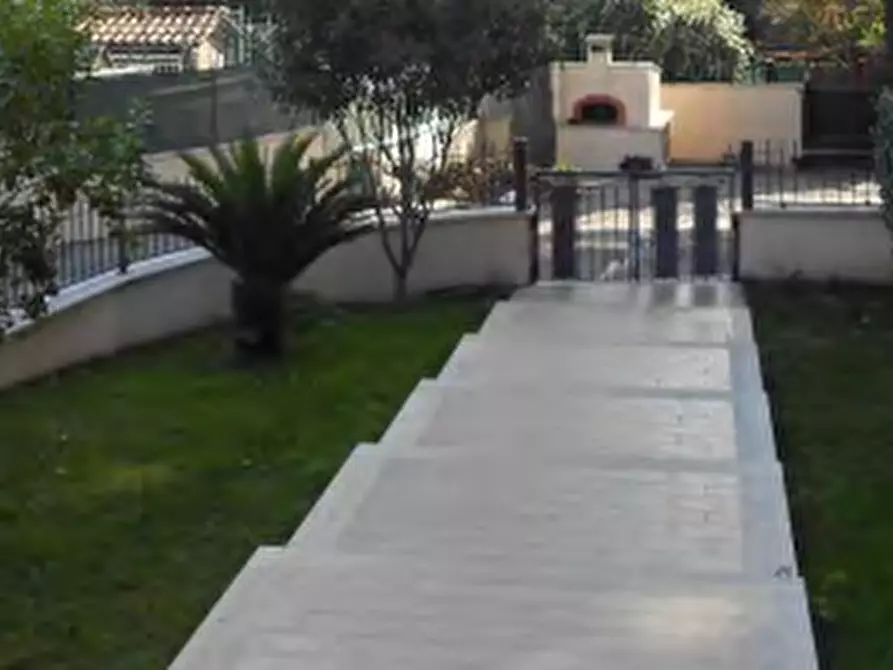 Immagine 12 di Appartamento in vendita  in Via Achille Grandi a Genzano Di Roma