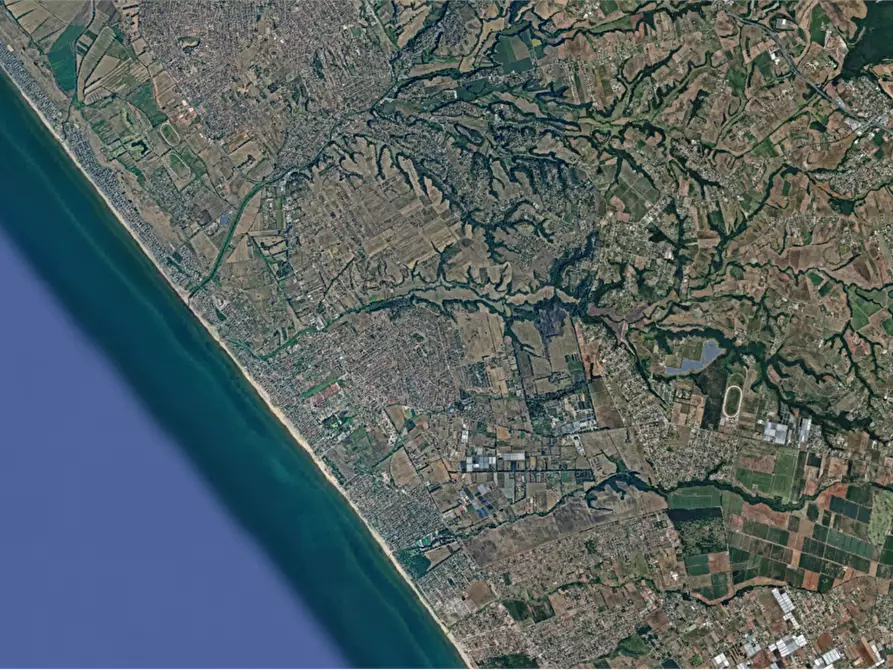 Immagine 25 di Villa in vendita  in Via Ticino a Ardea