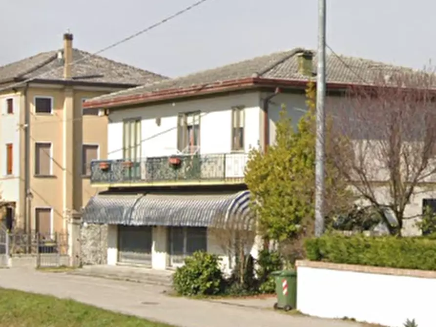 Immagine 14 di Appartamento in vendita  in Via Cornio a Camponogara