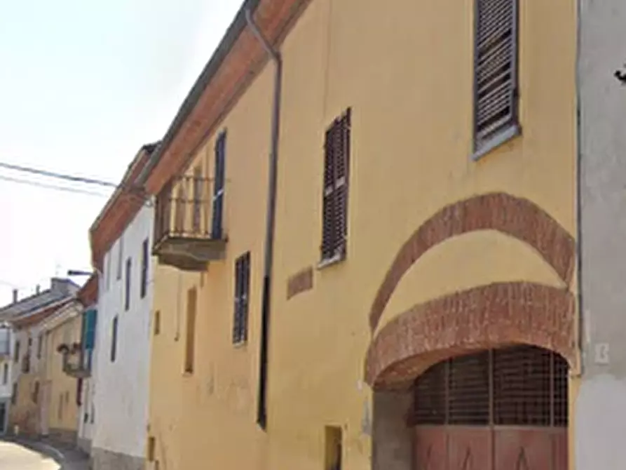 Immagine 5 di Appartamento in vendita  in via Roma  a Revigliasco D'asti