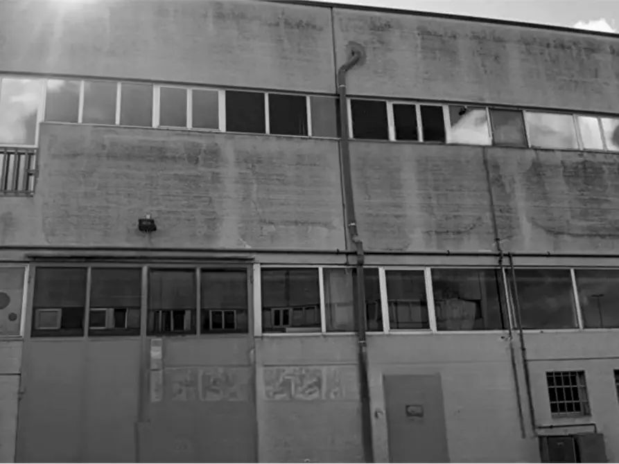 Immagine 1 di Laboratorio in vendita  in Via dei Ceramisti a Lastra A Signa