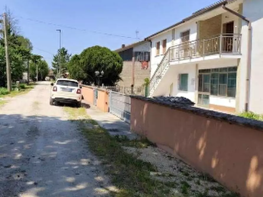 Immagine 2 di Porzione di casa in vendita  in Strada Jolanda Bonaglia a Jolanda Di Savoia