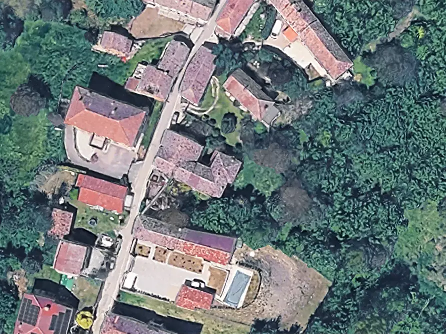 Immagine 17 di Casa indipendente in vendita  in Via Olmo a Castagnole Delle Lanze