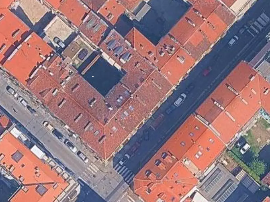 Immagine 8 di Negozio in vendita  in Via Napione a Torino