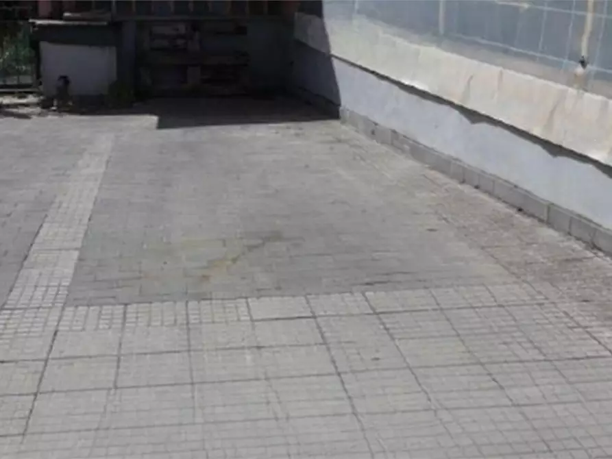 Immagine 4 di Posto auto in vendita  in Via Casilina a Roma