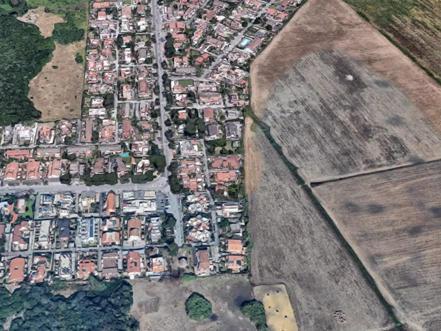 Immagine 14 di Appartamento in vendita  in Via Lago Trasimeno a Pomezia