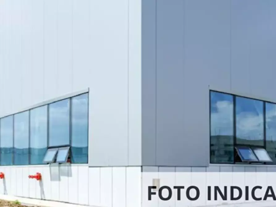 Immagine 6 di Magazzino in vendita  in Via delle Capanne  a Pistoia