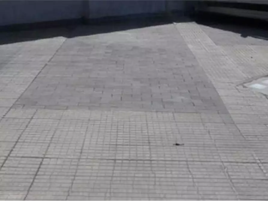 Immagine 2 di Posto auto in vendita  in Via Casilina a Roma