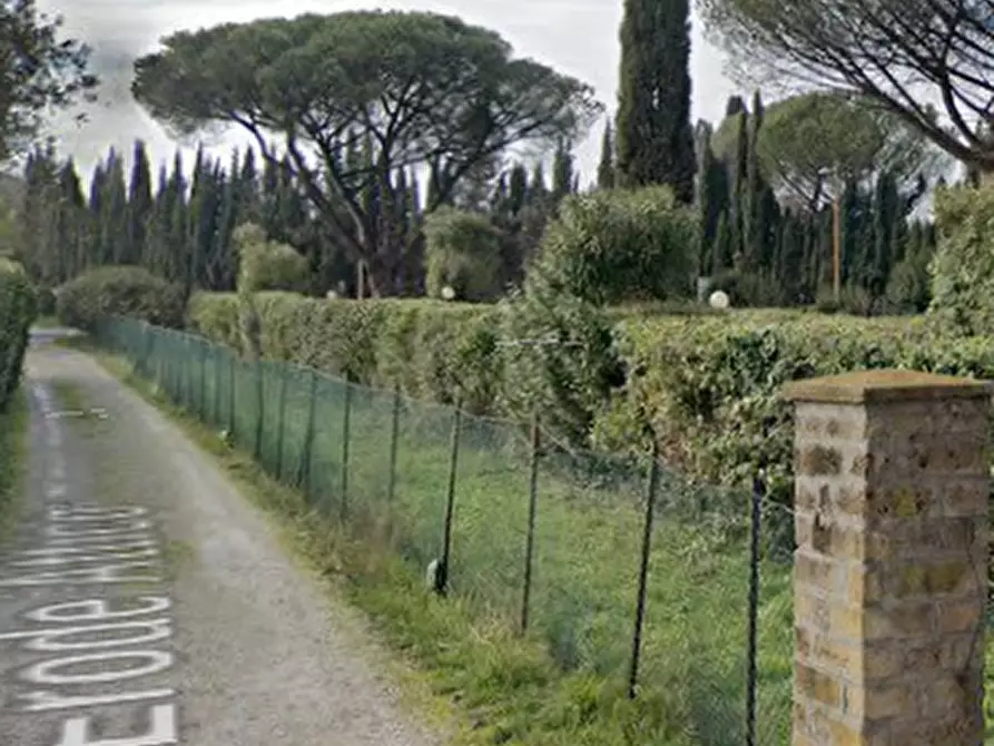 Immagine 8 di Villa in vendita  in Via Erode Attico a Roma