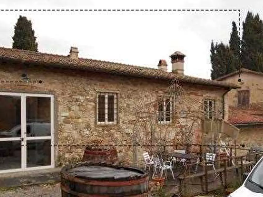 Immagine 8 di Stabile in vendita  in Figline e Incisa Valdarno  a Figline Valdarno