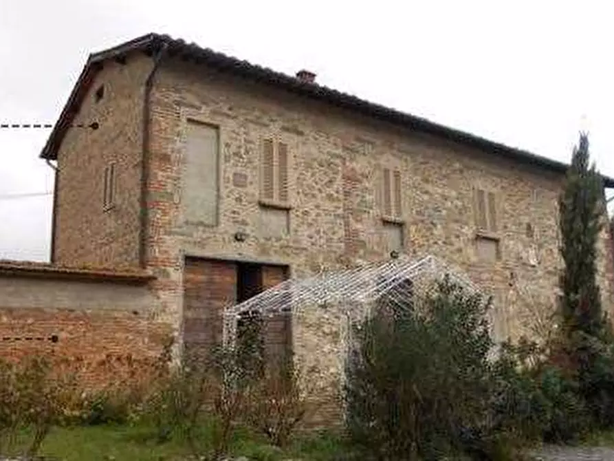 Immagine 10 di Stabile in vendita  in Figline e Incisa Valdarno  a Figline Valdarno