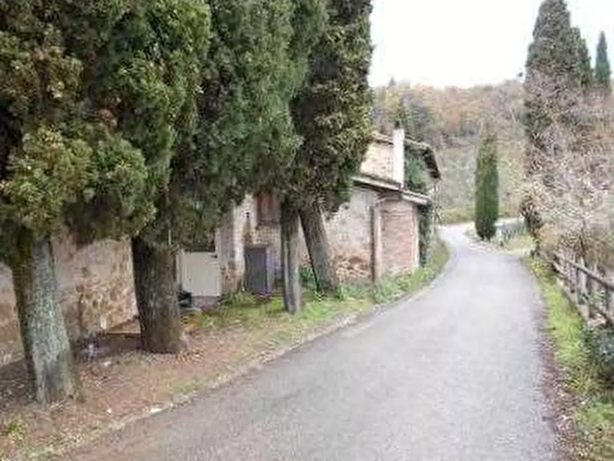 Immagine 12 di Stabile in vendita  in Figline e Incisa Valdarno  a Figline Valdarno