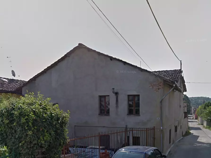 Immagine 2 di Casa indipendente in vendita  in Via Olmo a Castagnole Delle Lanze