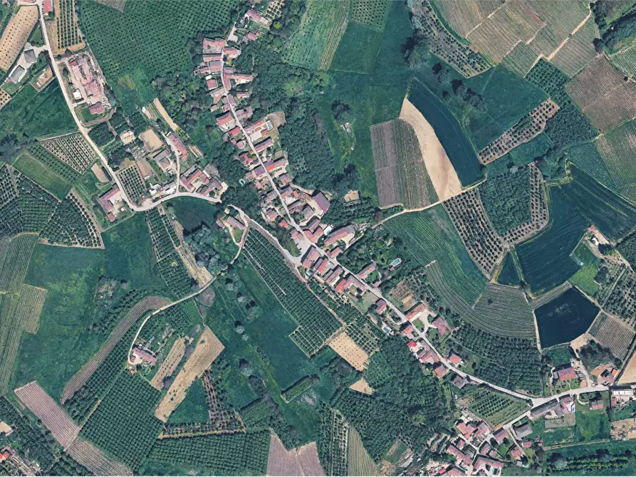 Immagine 25 di Casa indipendente in vendita  in Via Olmo a Castagnole Delle Lanze