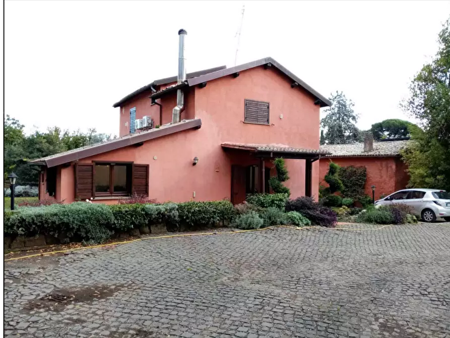 Immagine 2 di Villetta a schiera in vendita  in Via Colle San Giovanni a Velletri