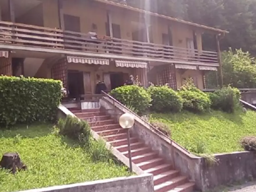 Immagine 2 di Appartamento in vendita  in Via Ambrogio Confalonieri a Ballabio