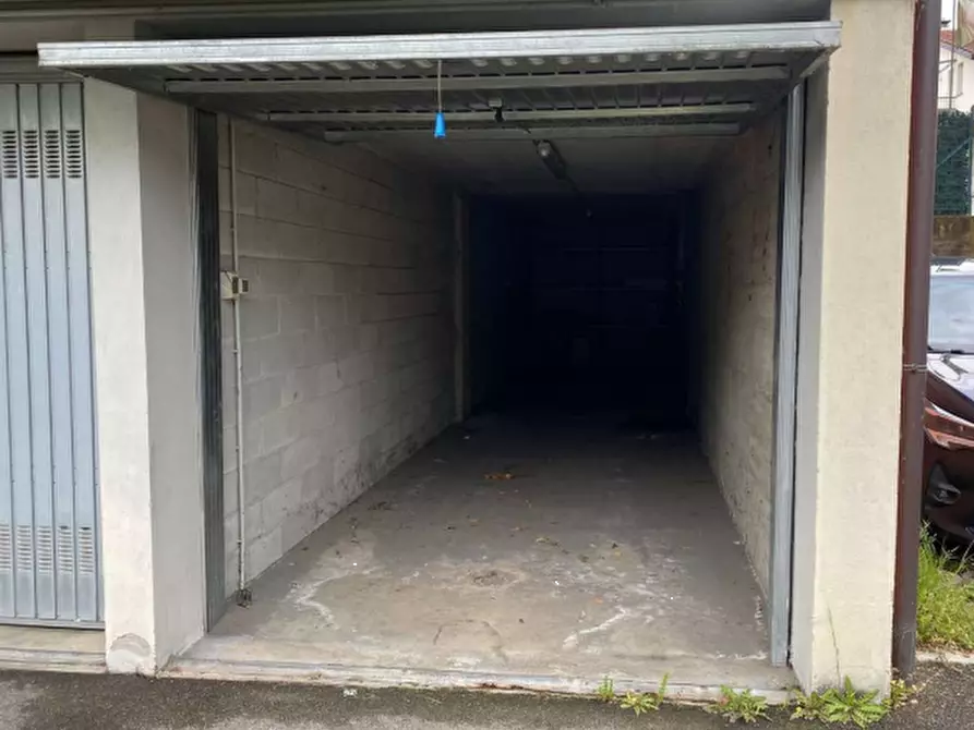 Immagine 10 di Appartamento in vendita  in Via S. Michele a Venegono Inferiore